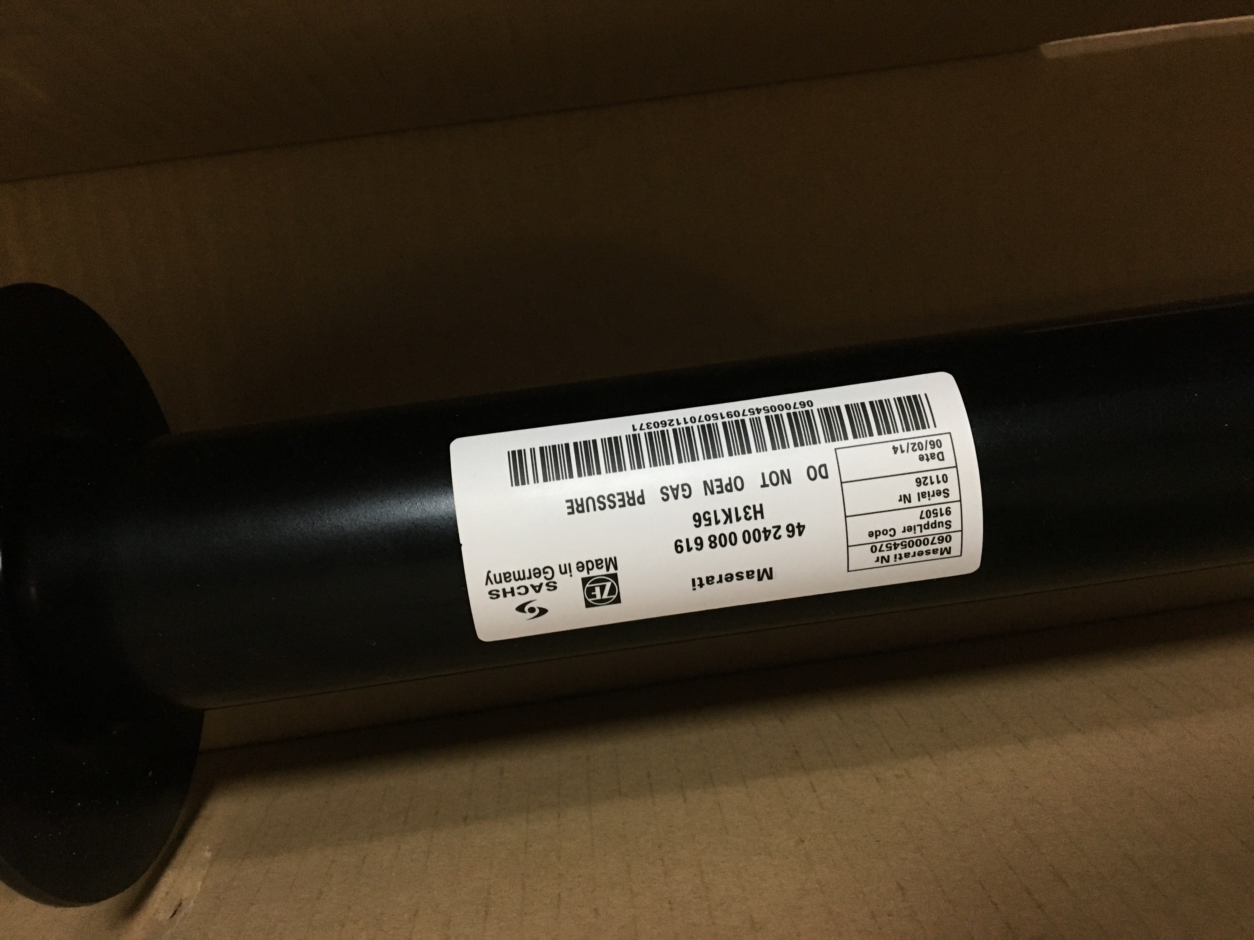Maserati Front Left And Right Car Shock Absorber 6700054570 06700058940