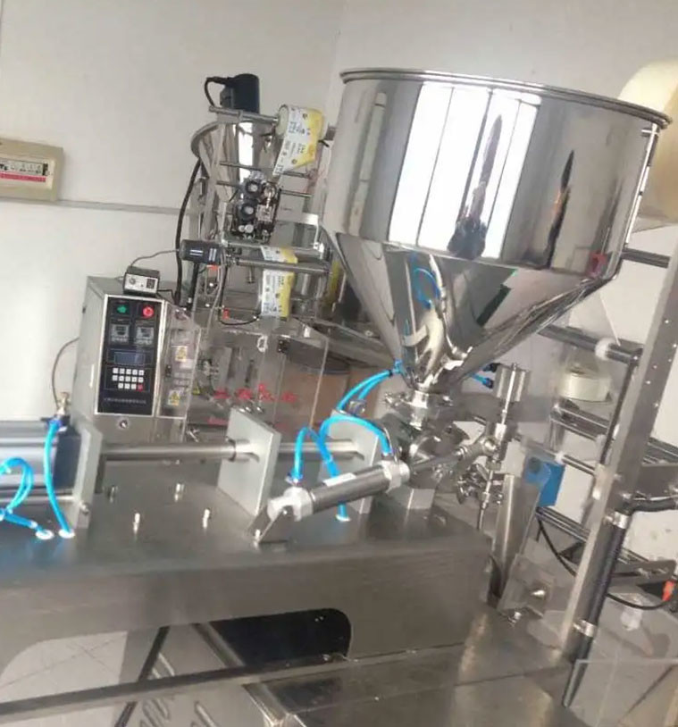High Speed Automatic Vertical Peanut Butter Sachet Filling Machine