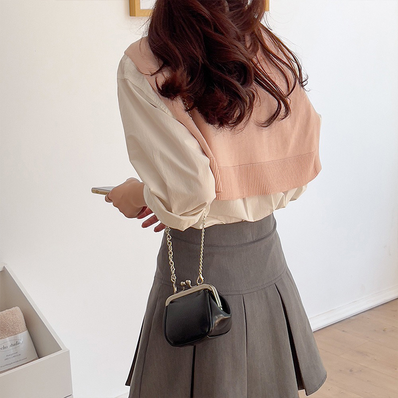 Portable Genuine Leather Mini Coin Purse Keychain Shoulder Bag with Chain Sling