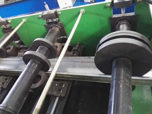 Galvanized Steel C Shape Channel Purlin Roll Forming Machine Automatic Changable Size