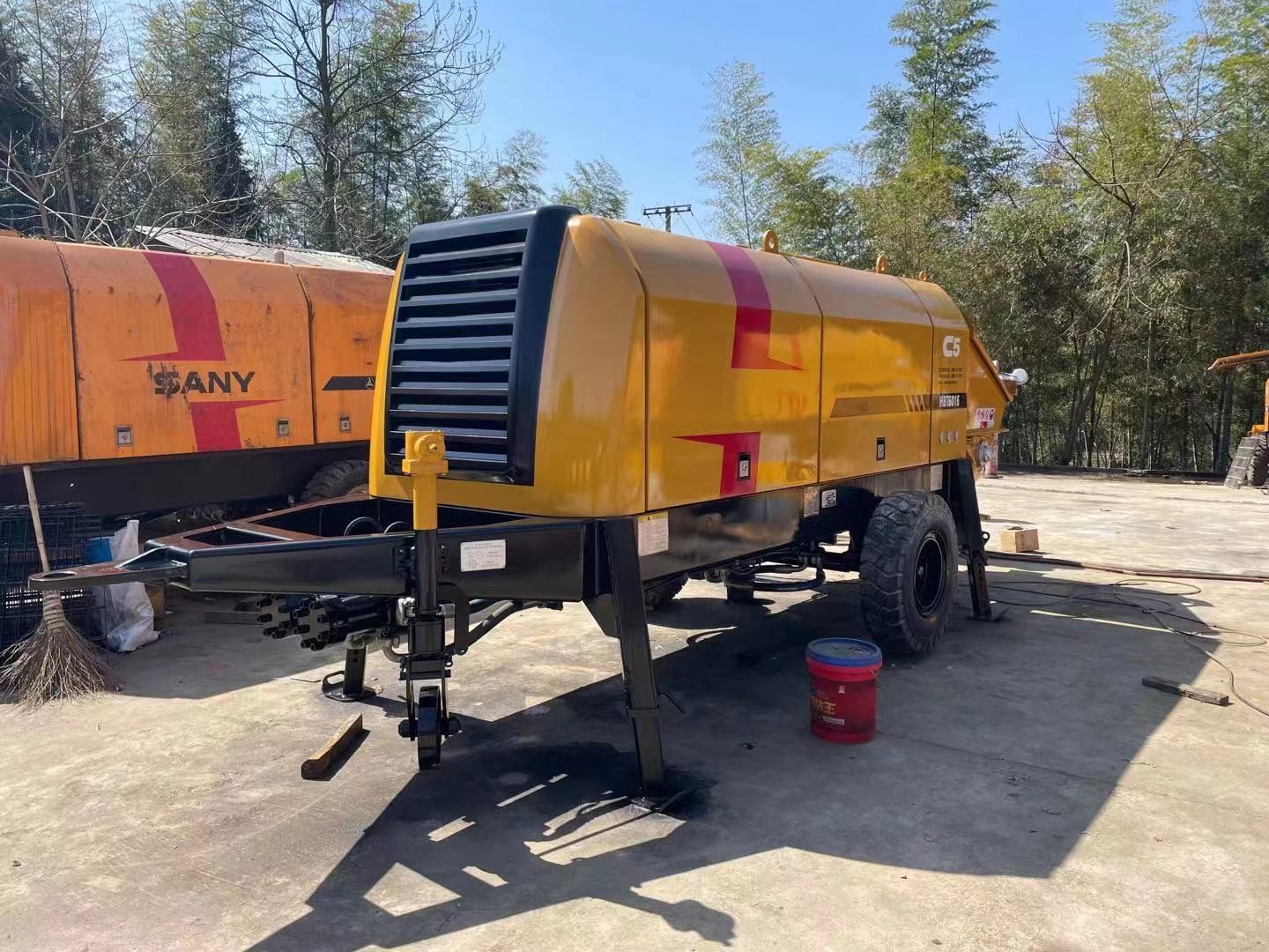 6860 Kg Used Second Hand Concrete Pumps HBT6016 186KW Deutz Engine