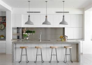 China Prima Solid Wood Kitchen Cabinets OAK Free Standing Furniture wholesale