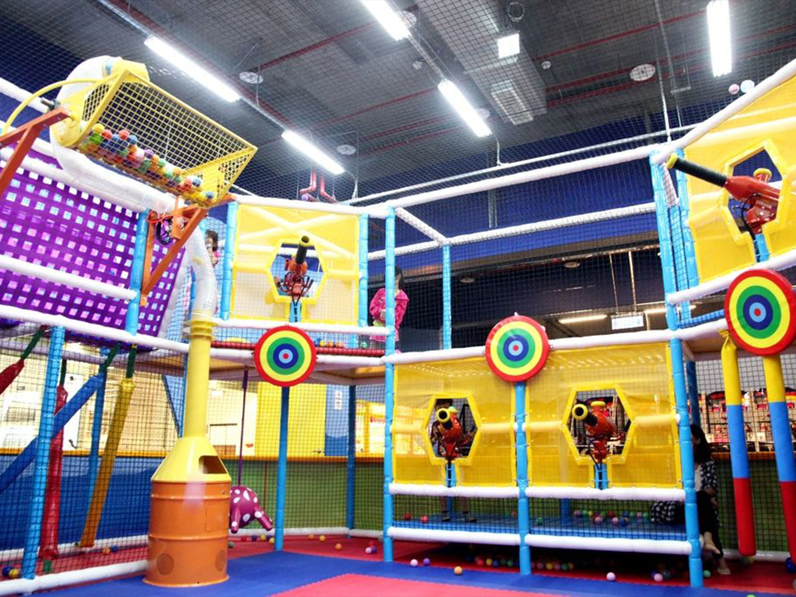 Colorful Ocean Ball Cannon Machine For Indoor Play Centre Equipment