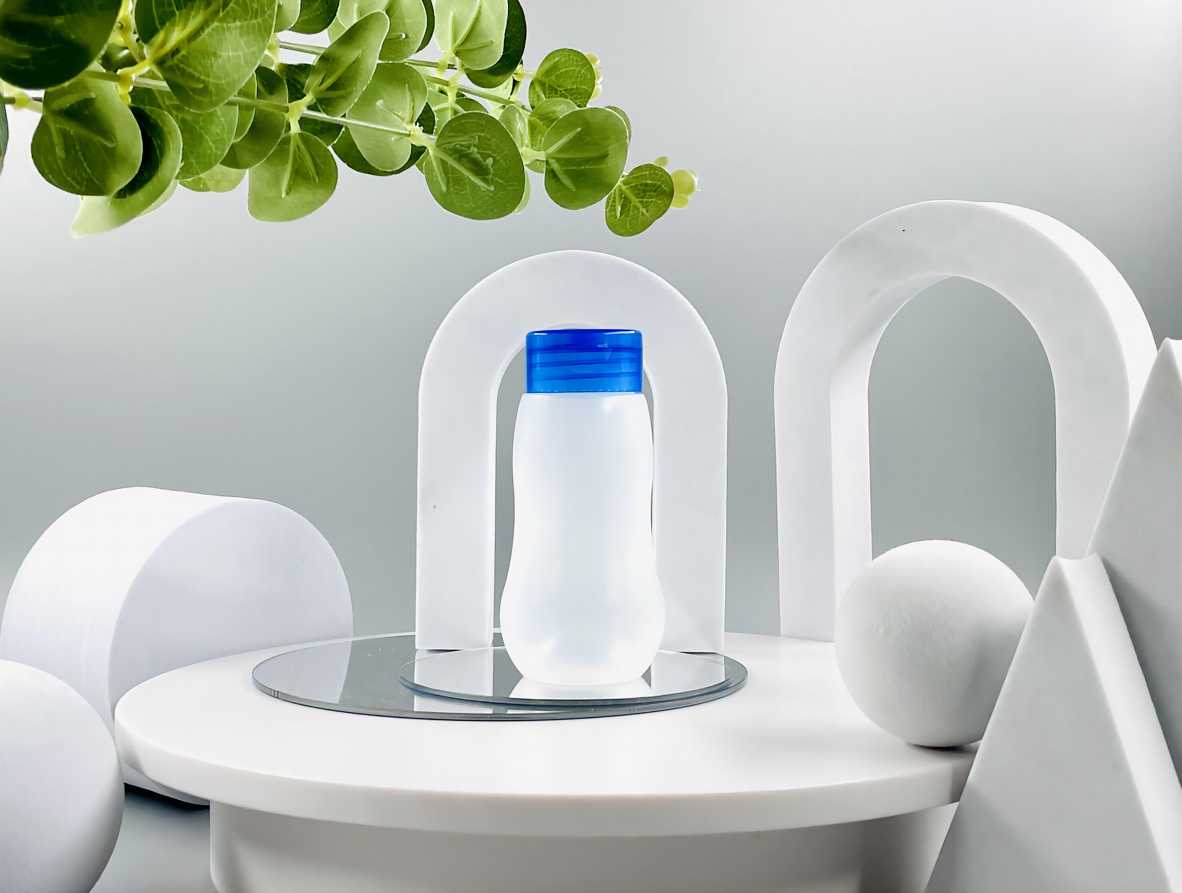 SCREW CAP 90ml/3oz Gourd Shape PE Plastic Bottle for Cosmetic or Personal Application