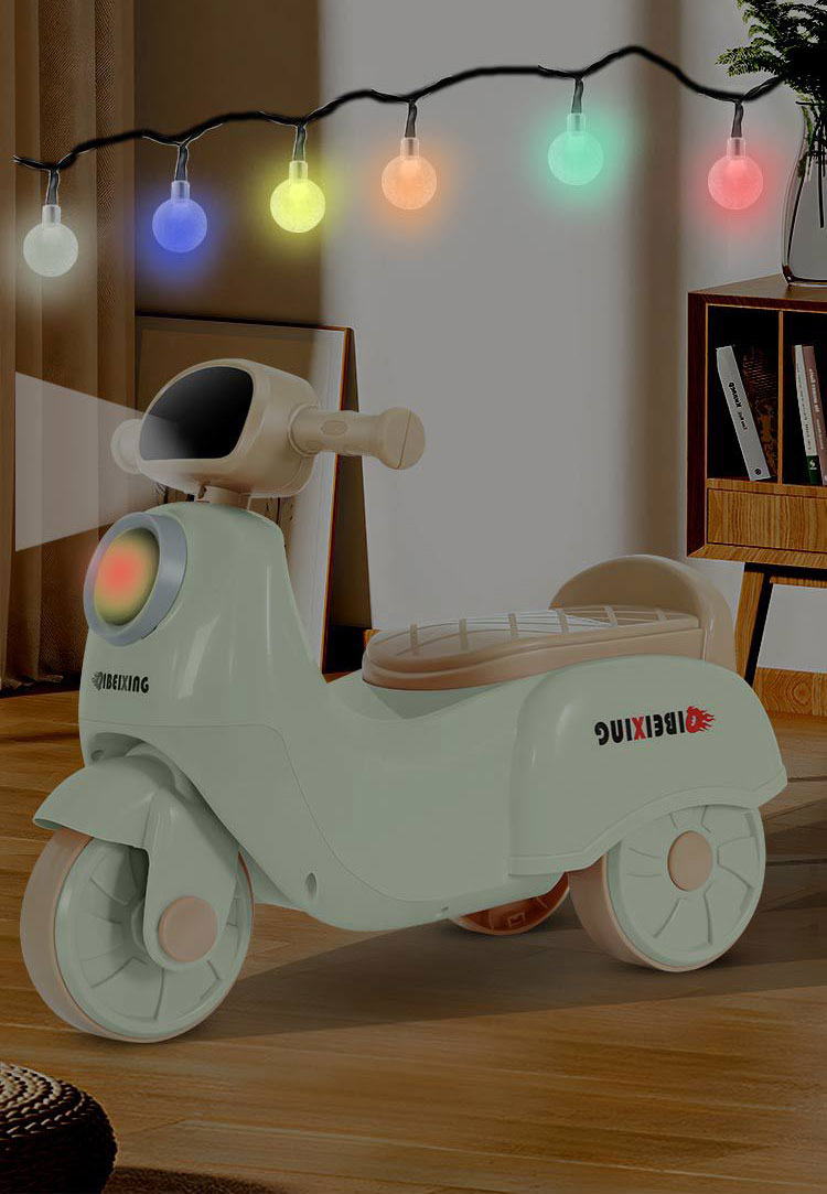 Scooter Walker Sliding Car Pushing Car Foldable Four Wheels for Boys Girls Ride On Toy