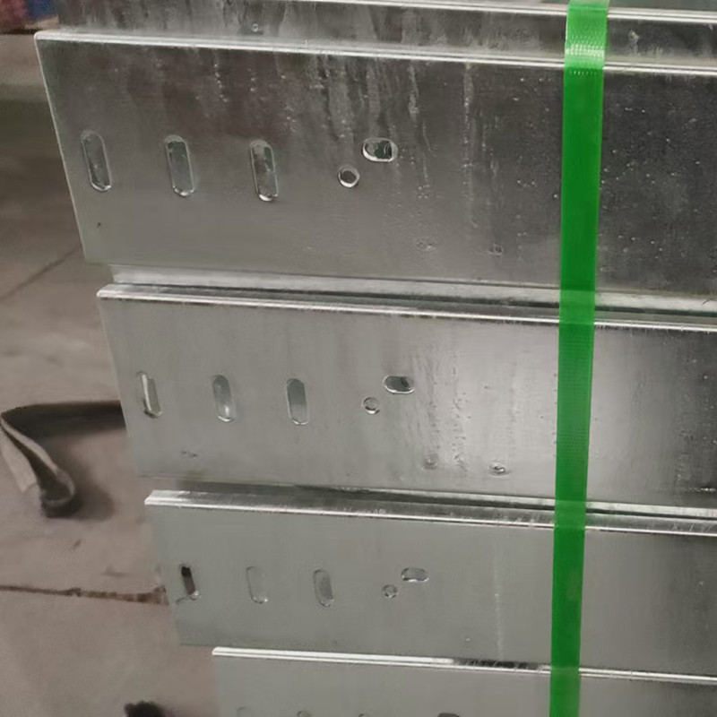 Width 100mm Cable Tray Silver For Fire Resistance Requirement Electrical Cable Trough
