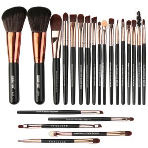 China 22 Pieces Wood Handle High Quality Makeup Brushes Fan Brush best make up brush wholesale