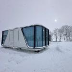 Custiomized Space Capsule House Hotel With Aluminum Plate Wall