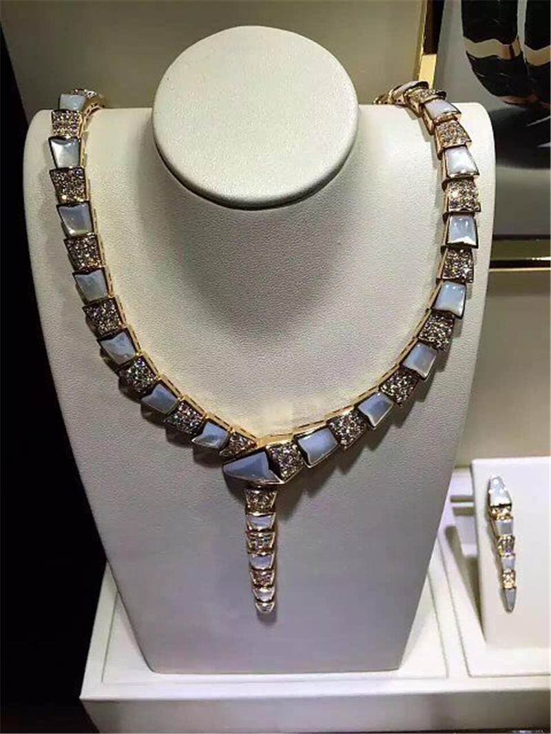 Luxury jewelry B Serpenti series necklace 18k gold white gold yellow gold rose gold diamond necklace