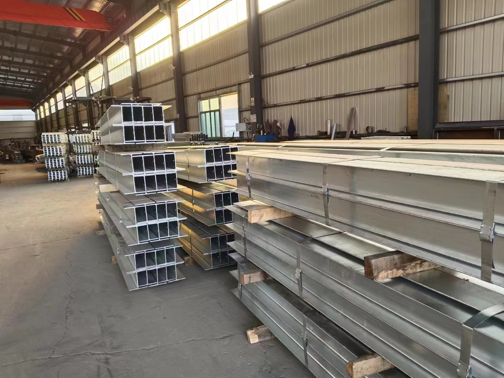 High Strength Galvanised C Section Purlins For 100UC-310UC Applications