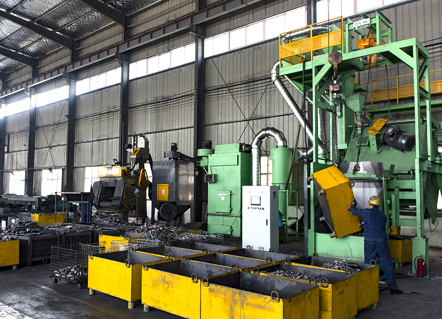 Customized Heavy Duty Tow Hook Made of Forged Alloy Steel for Non-Standard Trucks
