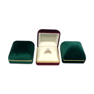 China Lightweight Square Metallic Logo Velvet Necklace Gift Box wholesale