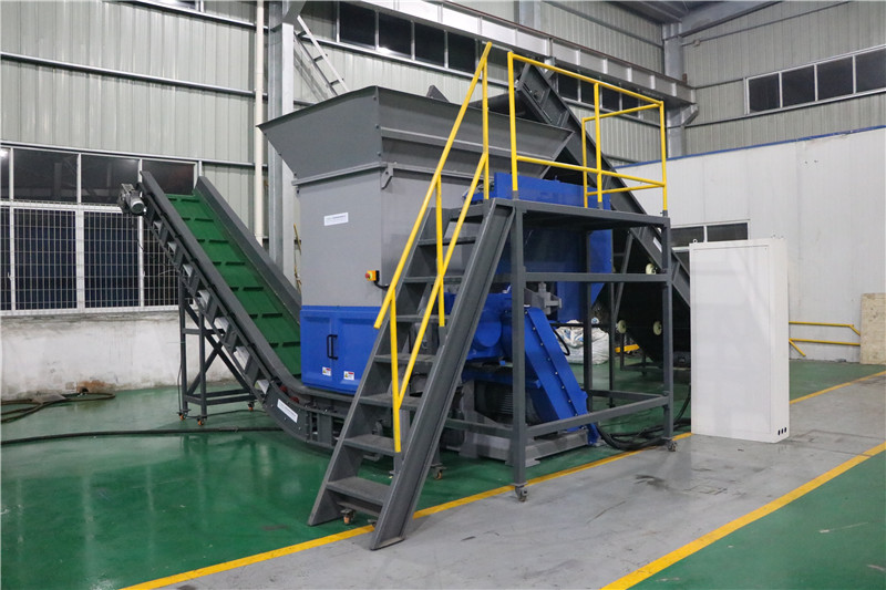300-2000kg/H Plastic Shredder Machine For Recycling Single Shaft Industrial