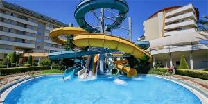 China Outdoor Water Park Equip Pool Tube Fiberglass Water Slides wholesale