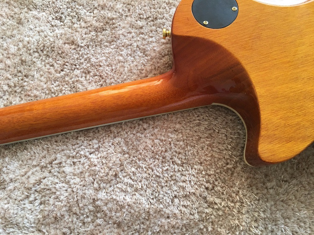LP custom guitar tobacco sunburst quilted maple body Back contour and neck joint contour Ebony fingerboard custom guitar