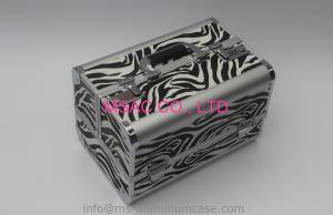 China Silver Aluminium Beauty Case / Durable Metal Makeup Box For Tool Packing wholesale