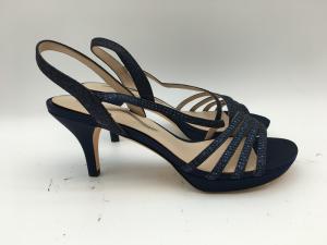 China Casual Ladies Soft Leather Sandals Navy 3cm Low Heel Open Toe Sandals wholesale