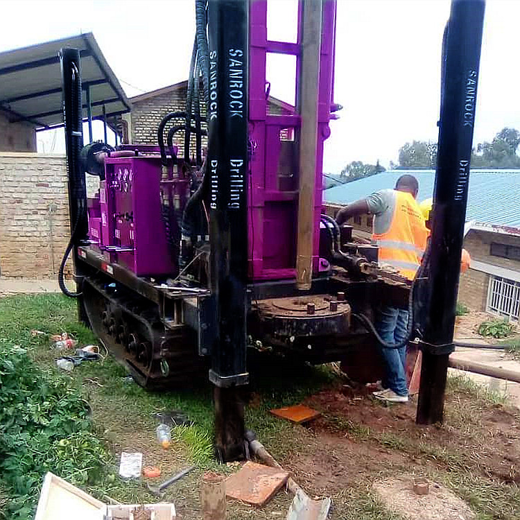 Hydraulic Portable Crawler Water Well Drilling Rig Borehole 200m Depth