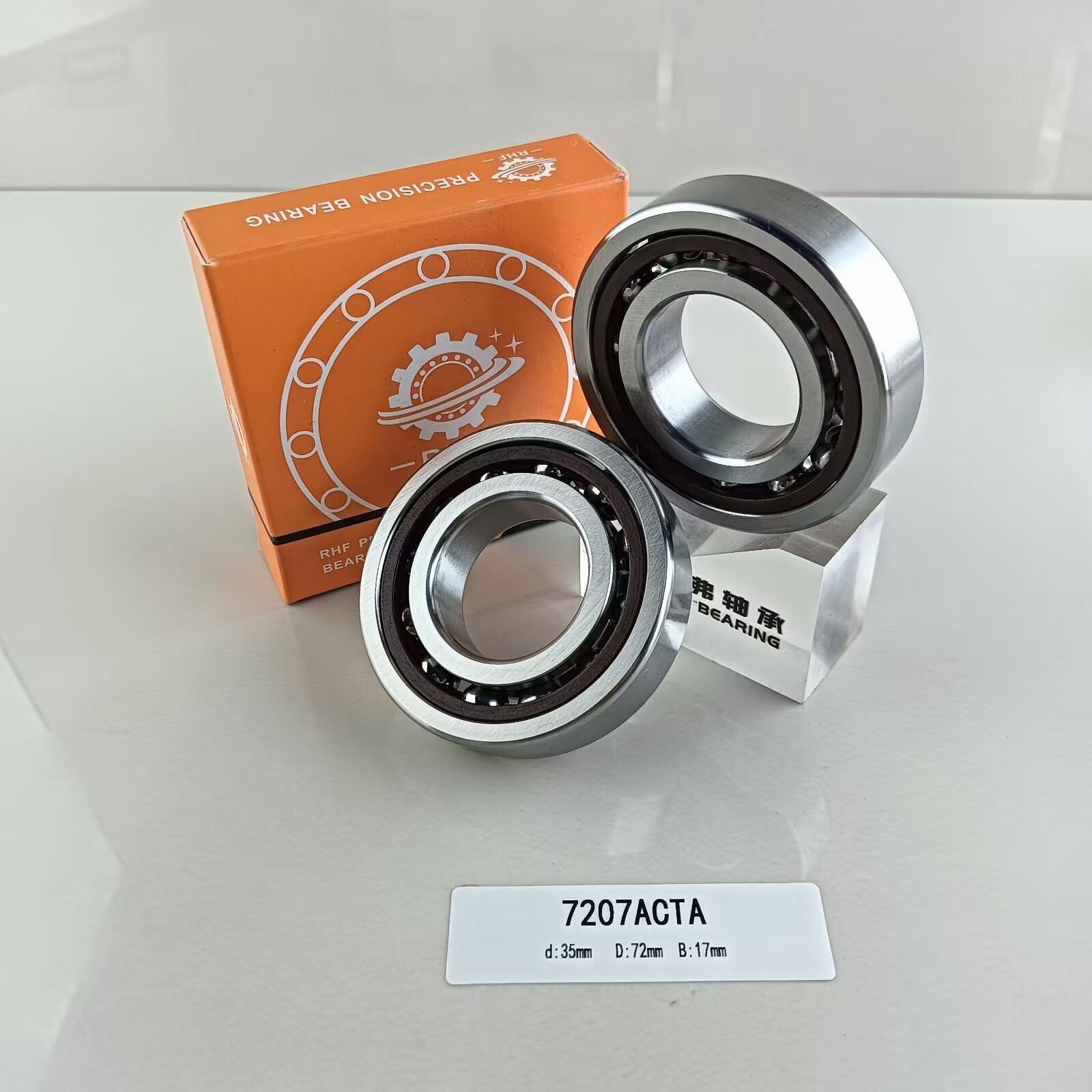 Single Row 35*72*17mm Angular Contact Ball Bearing 7207AC with 25° Contact Angle