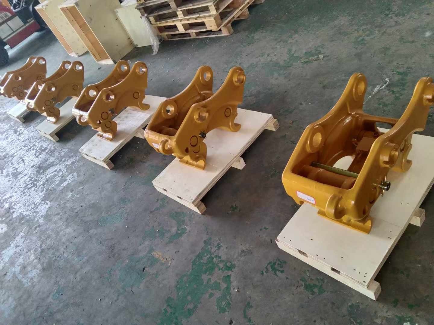 Excavator Attachments Hydraulic Quick Coupler For Komatsu PC200 R200 R215 R225 R220 R250