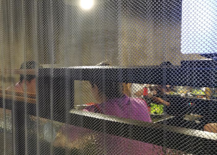 Decorative metal mesh curtain