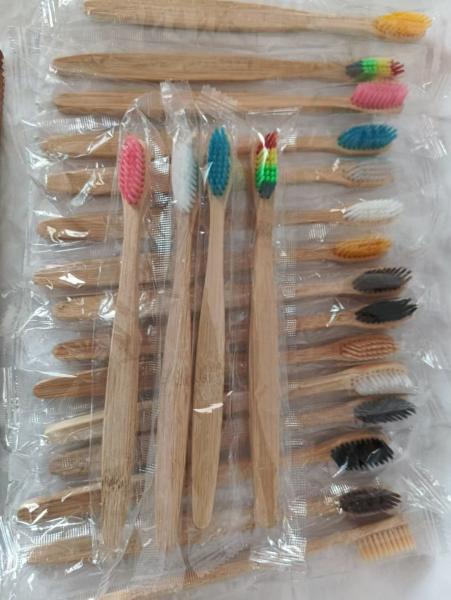 Colorful bamboo handle toothbrush hotel homestay teeth cleaning easy to carry
