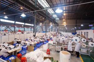 China White Protective Masks 1600mm Melt Blown Nonwoven Fabric wholesale
