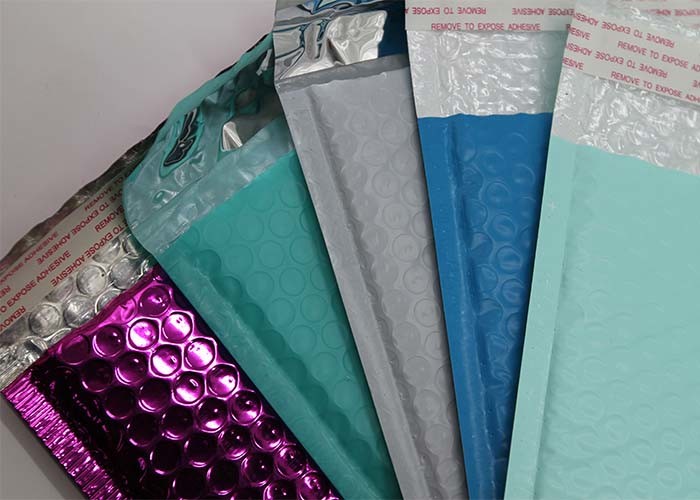 Letter Padded Shipping Envelope , Customized Poly Bubble Lined Mailing Bag