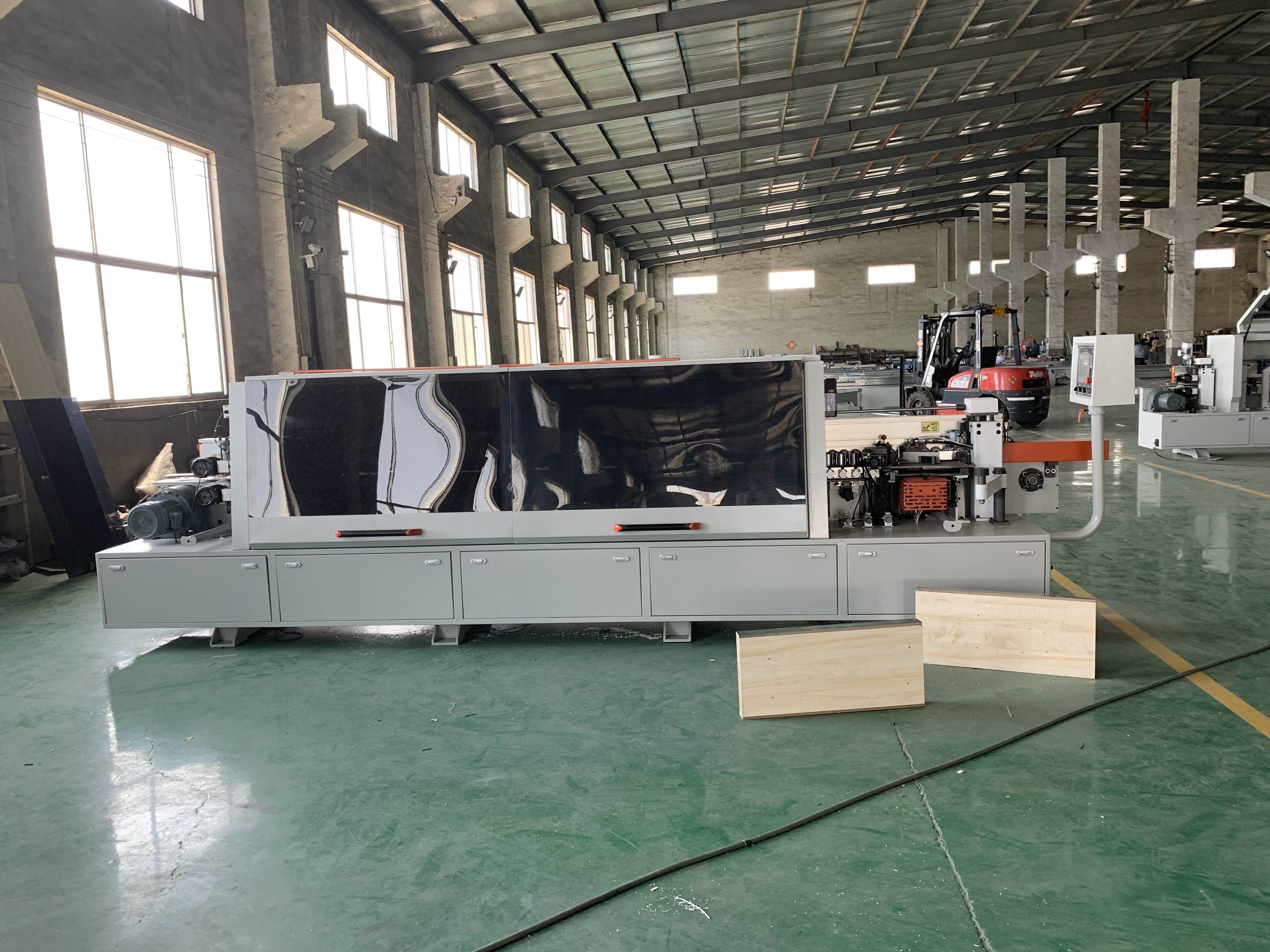 Woodworking Machinery Automatic Edge Banding Machine SYS-368 for Construction Works