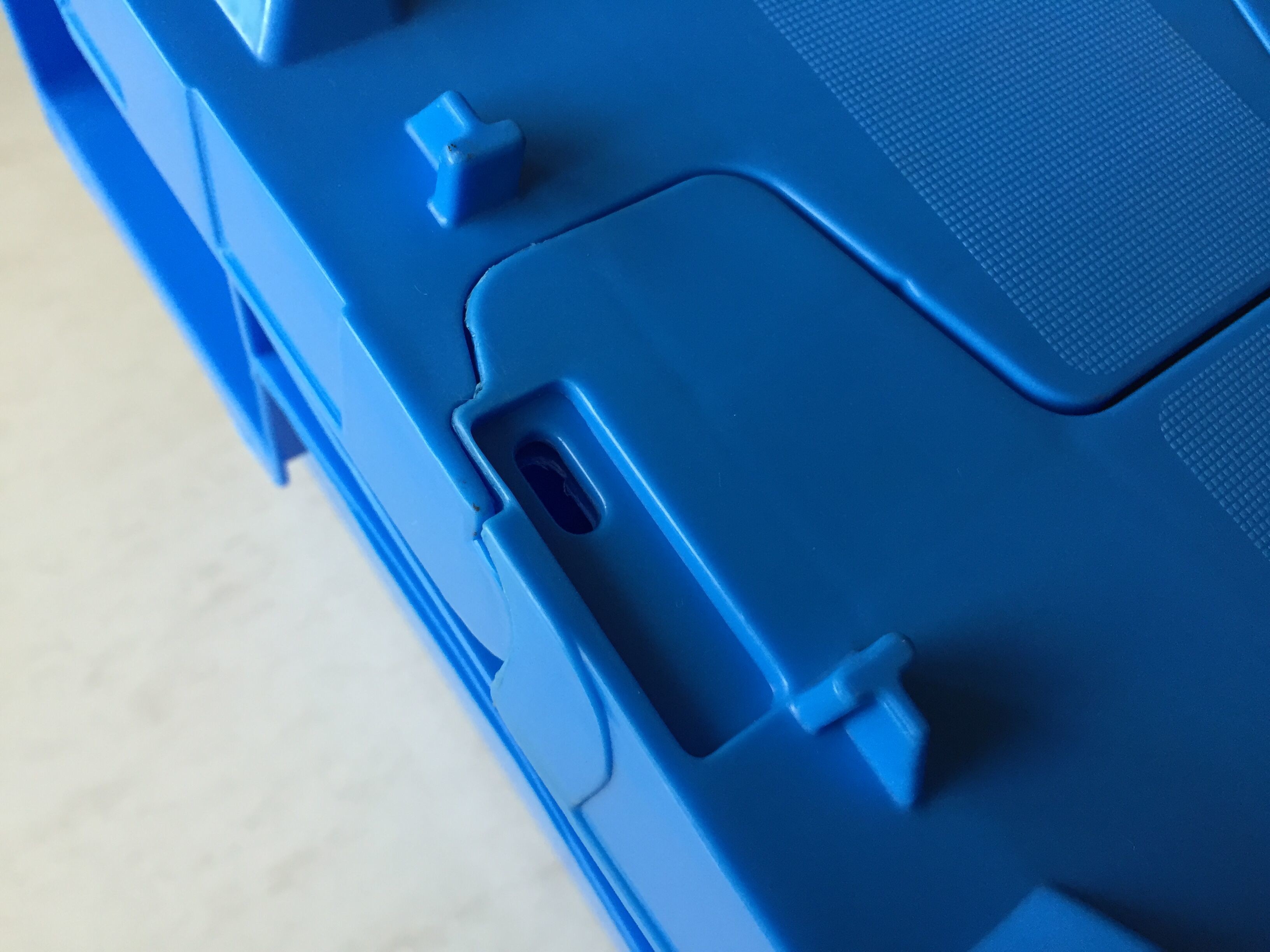 Blue Grey Green 60L Plastic Storage Container With Lid
