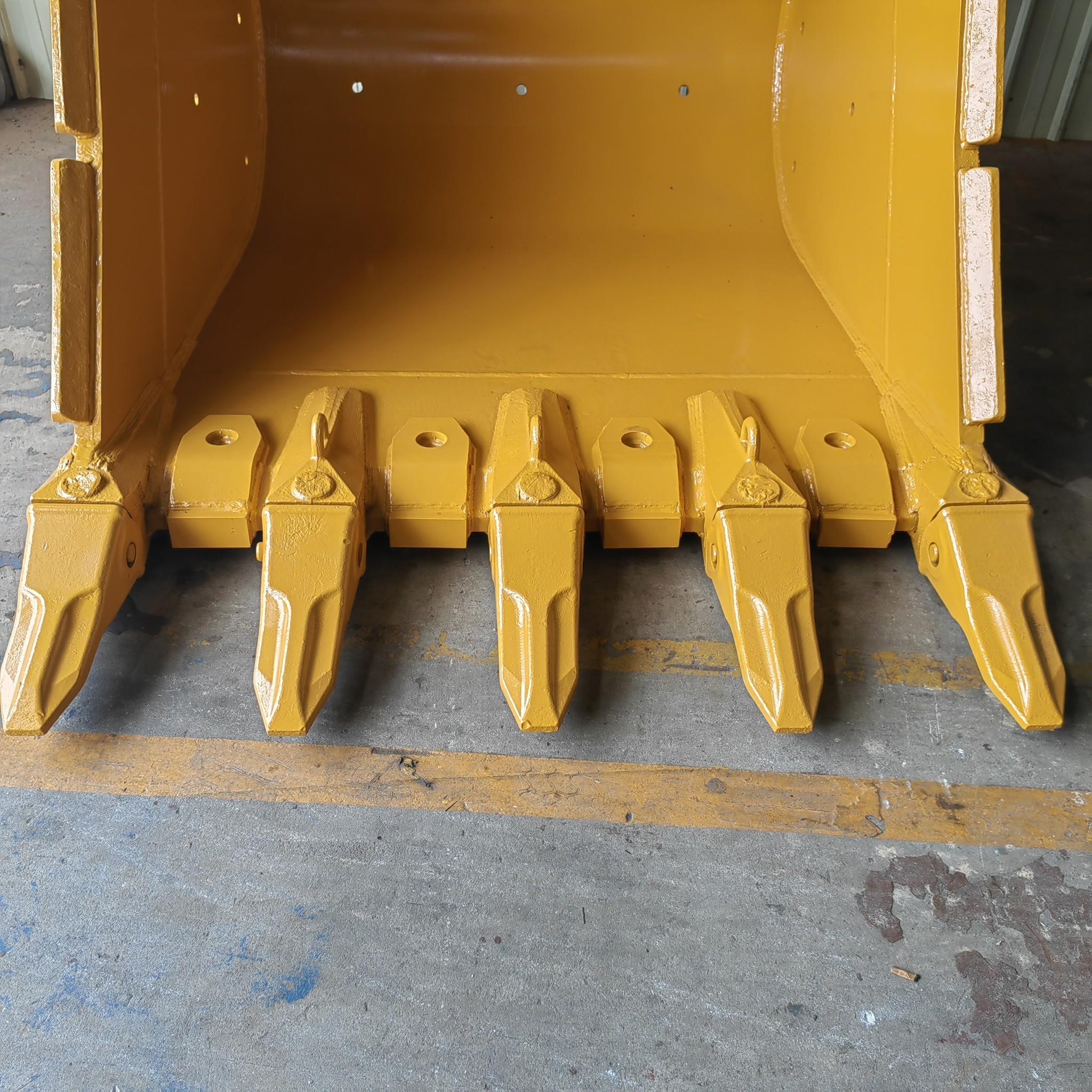 SK200 Excavator Bucket For Long Reach Boom Arm Use CAT320D ZX200