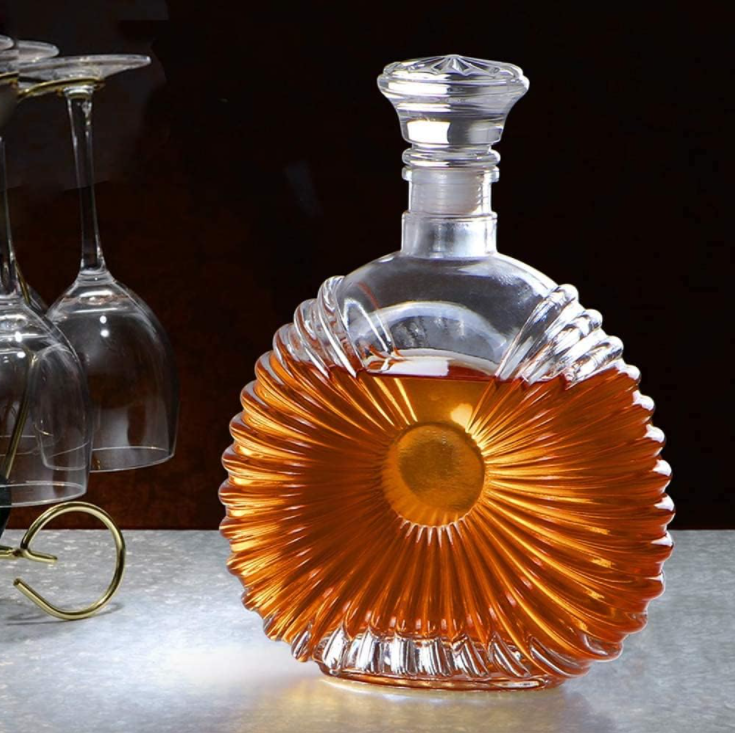 Acceptable Customer's Logo Whisky Glass Bottle for High Flint Liquor and Spirits