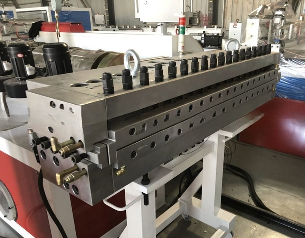 Wood Plastic Composite WPC Foam Board Extrusion Production Line