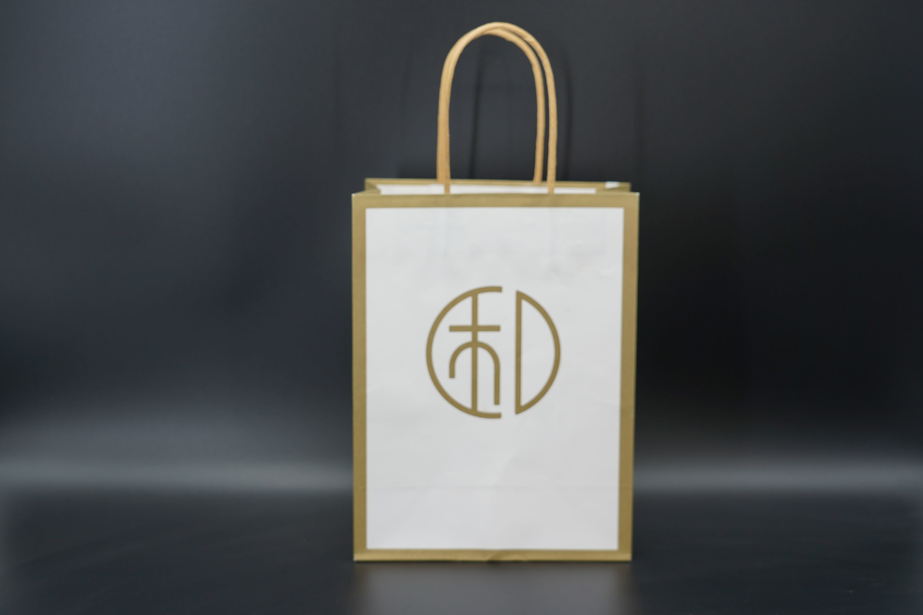 ODM Recycled Paper Shopping Bags Personalized Bulk Kraft Bags With Handles