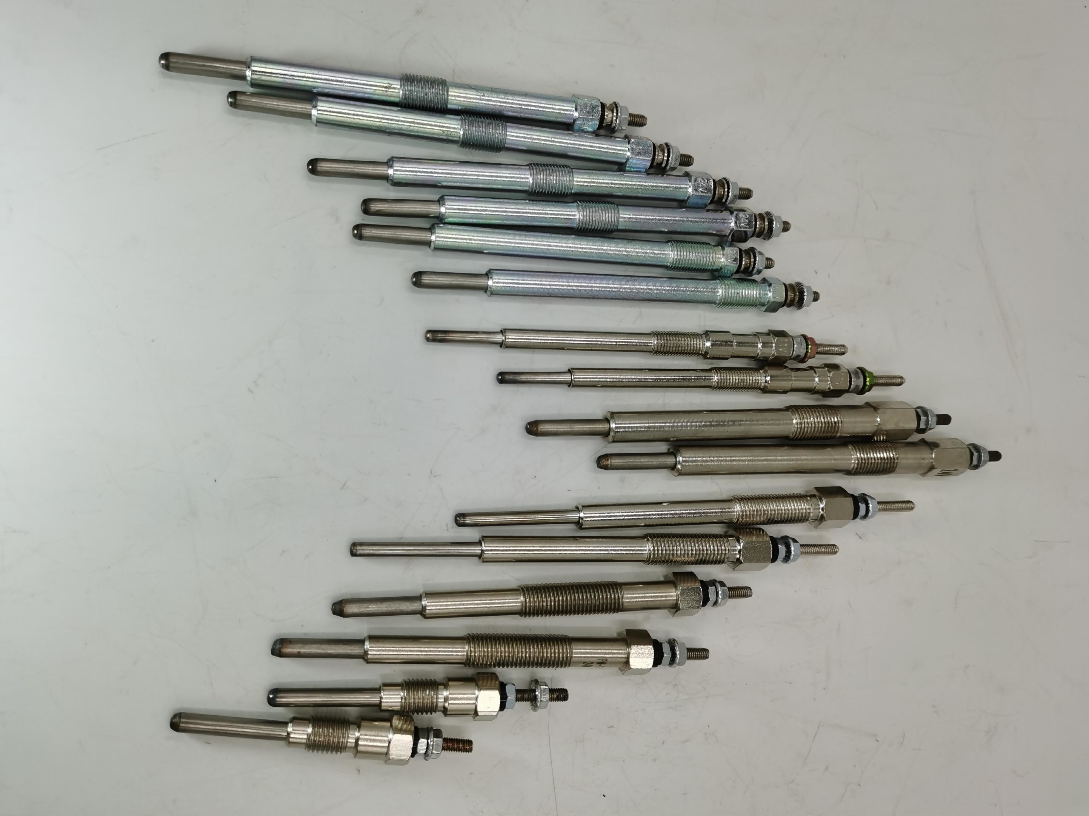 V2203 Kubota Diesel Engine Spare Parts Glow Plugs D1503