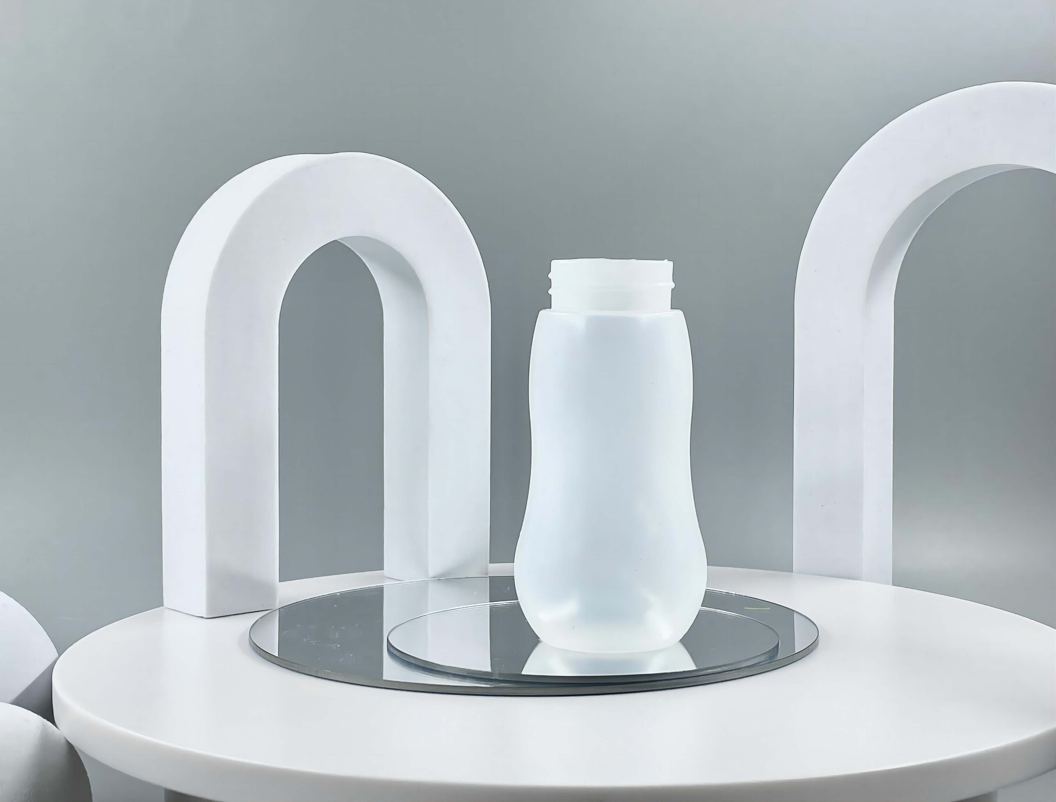SCREW CAP 90ml/3oz Gourd Shape PE Plastic Bottle for Cosmetic or Personal Application