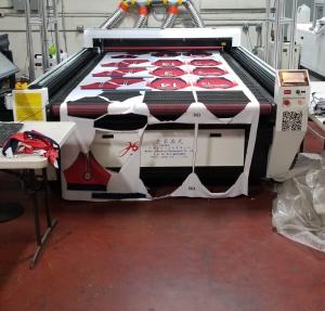 China Large Format Vision Laser Machine For Jersey Cutting, curtain cutting wholesale