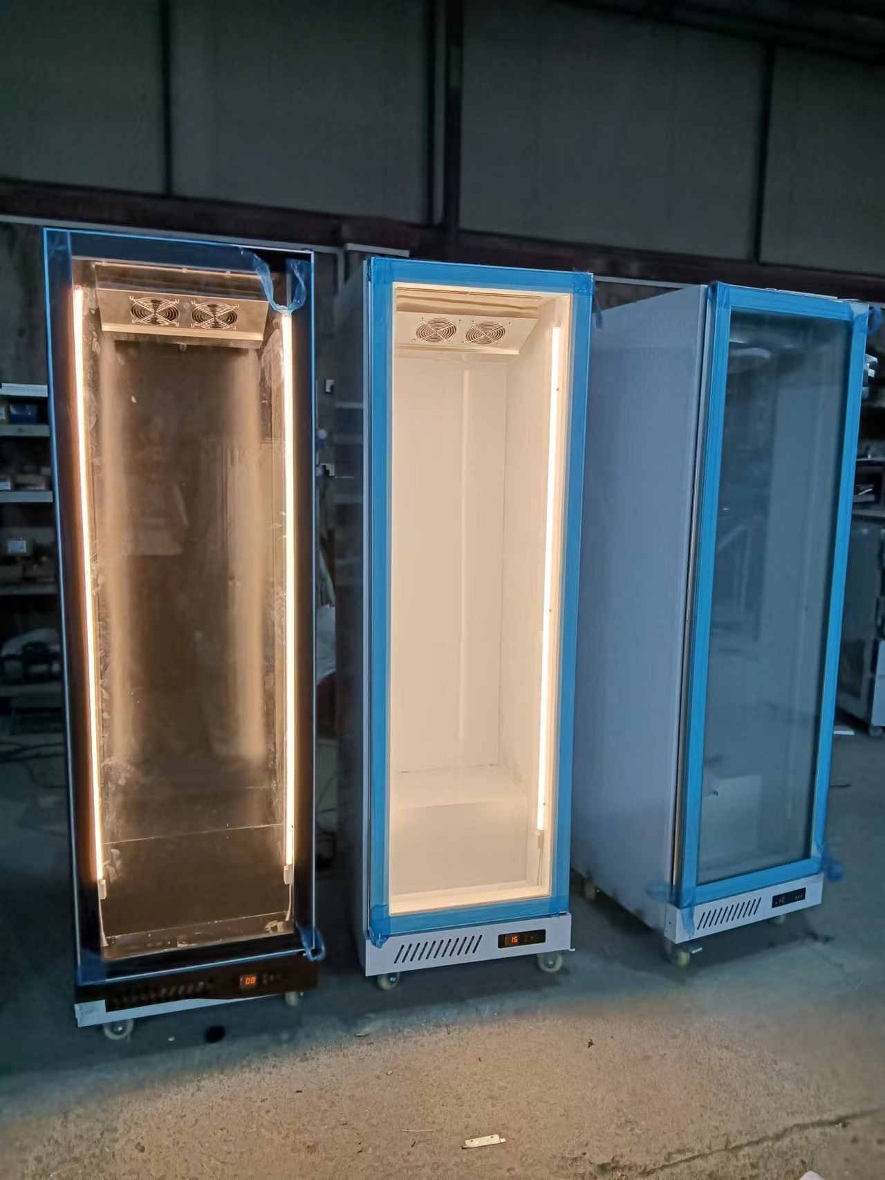 R290 Single Door Upright Fridge Commercial Beverage Display Refrigerator