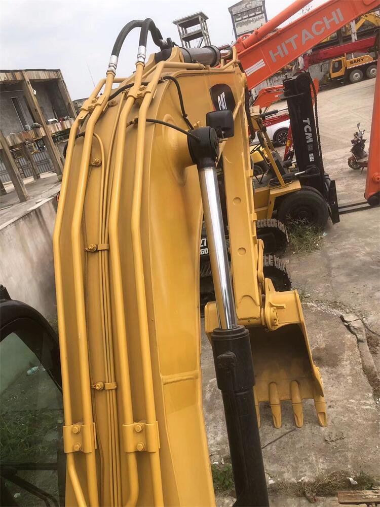 CAT 312D Crawler Excavator with Multi Functional Features and 0.52m3 Bucket Capacity