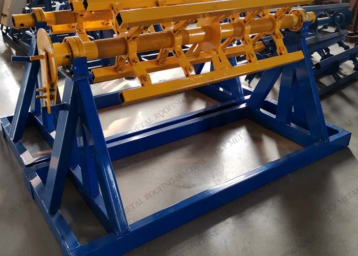 Coil Width 1000mm-1250mm Manual Decoiler 1500kgs Coil Uncoiler For Steel