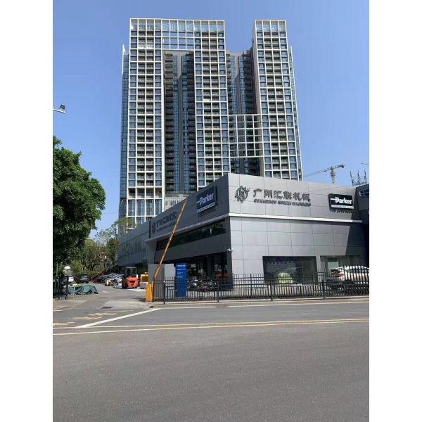 Qdj2636 Qdj2636A Starting Motor24V 4.5kw 5kw Starting Motor 3102920 3103305 3103916 5284084 Excavator Diesel Engine Spare Parts Start Motor