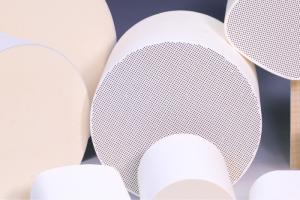 China Honeycomb Ceramic Substrates Custom For Exhaust Purification wholesale
