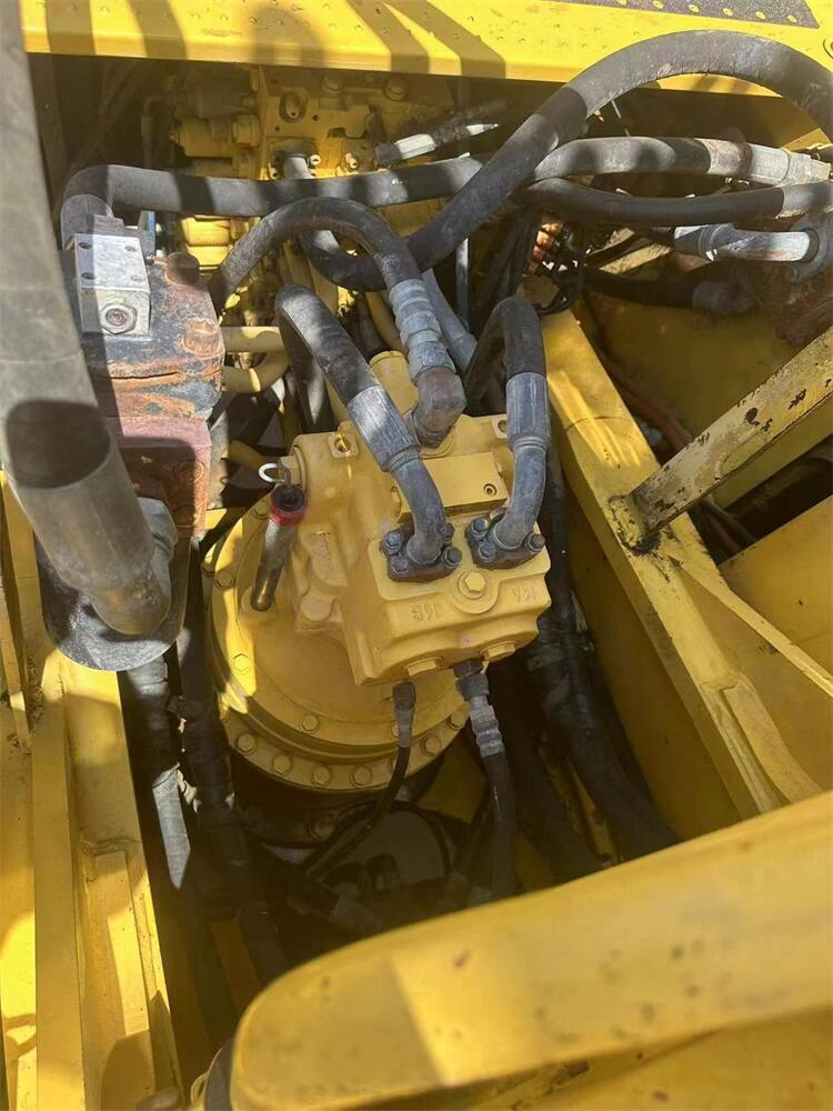 Multi Used Crawler Chain Komatsu Pc400-8r Excavator with 1.9m3 Bucket Capacity