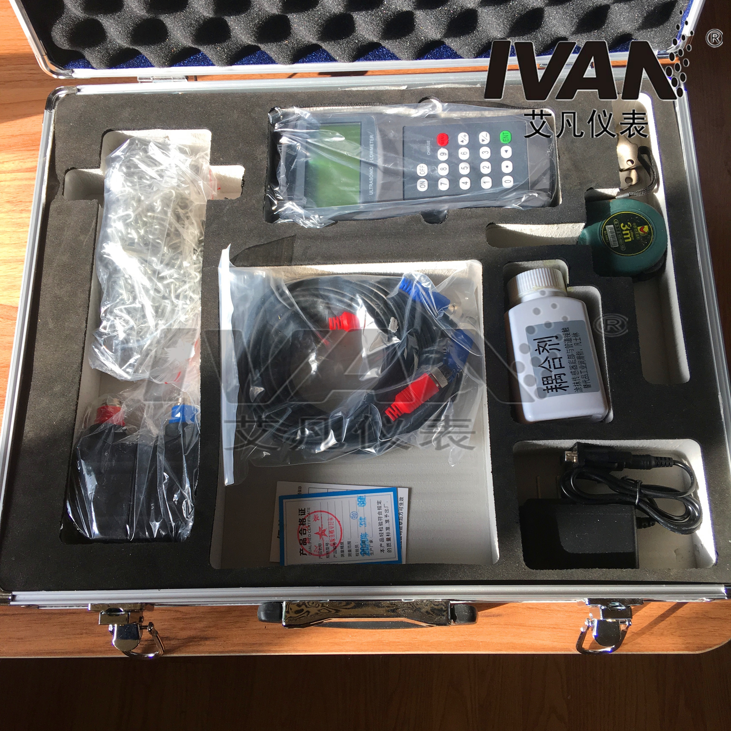 TDS-100H Handheld Ultrasonic Flowmeter for High Accuracy Non-Contacting Liquid Measurement