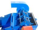 Hand Small Maize Grinding Machine Grain Grinder Machine 300kg H