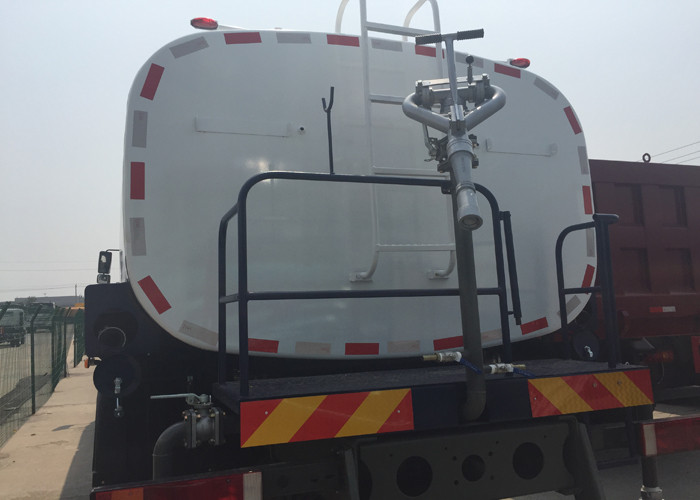 Green Water Carrying Water Tank Truck Drinking Water Truck 95km/h