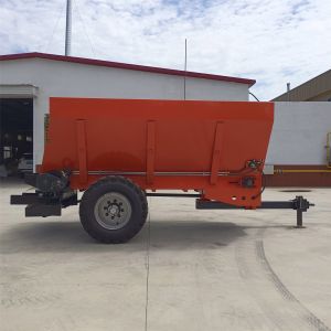 Agricultural Fertilizer Spreader Tractor Mounted Returning Manure to Fields