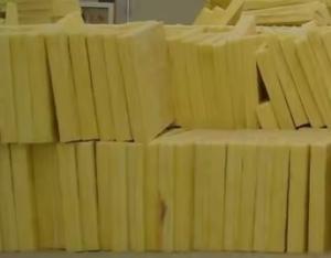 China Retardant Fiberglass Insulation Glasswool Board 50mm Fireproof For Construction wholesale