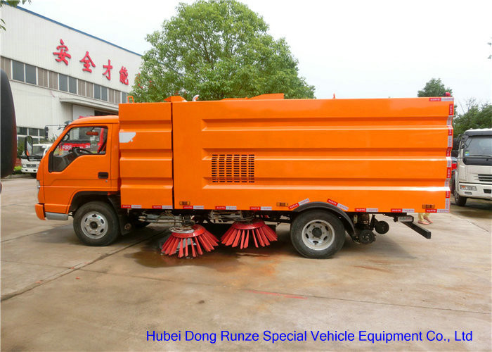 FORLAND Vacuum Broom Road Sweeper Truck / Small Mobile Street Sweeper