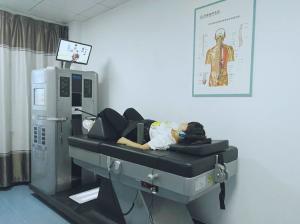 China Treatment Herniated Disc Non Surgical Spinal Decompression Machine wholesale